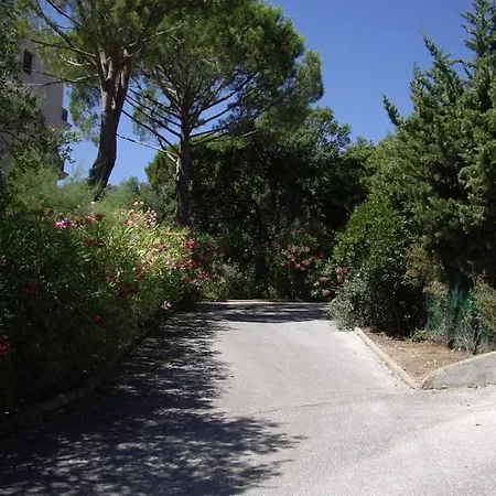 Les Bosquets Apartment *