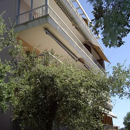 Les Bosquets Apartment *