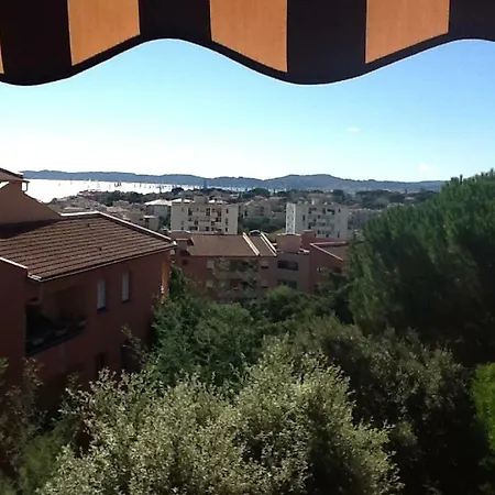 Les Bosquets Apartment *