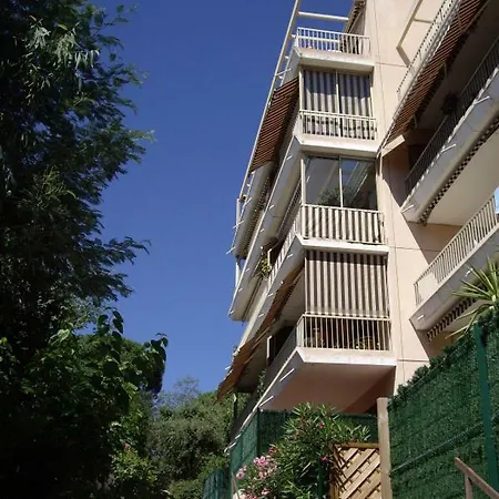 Les Bosquets Apartment *